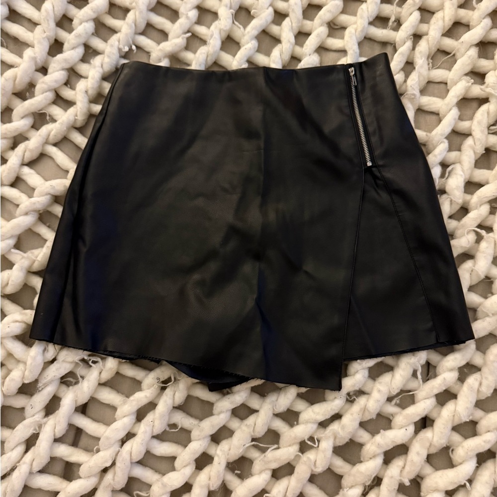 Black Faux Leather Women Skort